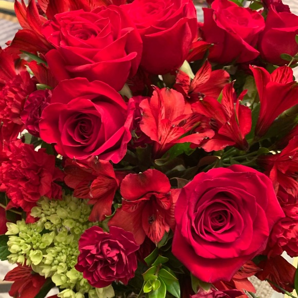 Meet your Posher, Ester - Picture 1 of 3